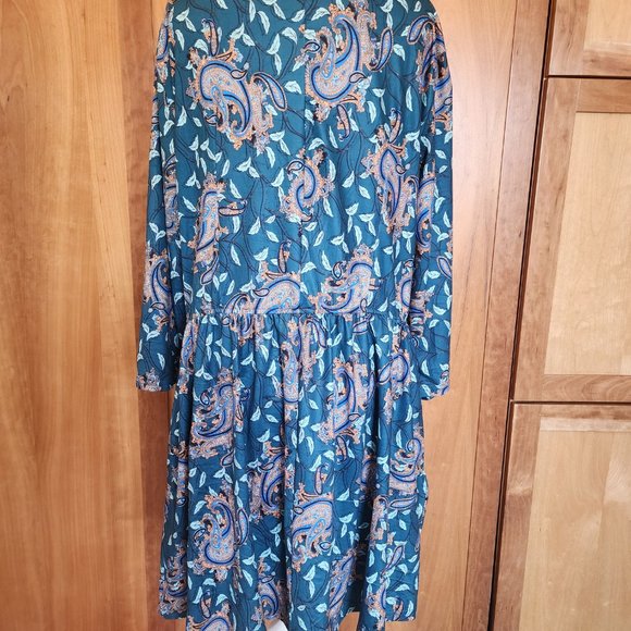 Paisley Fit and Flare Dress 1X - Picture 4 of 8
